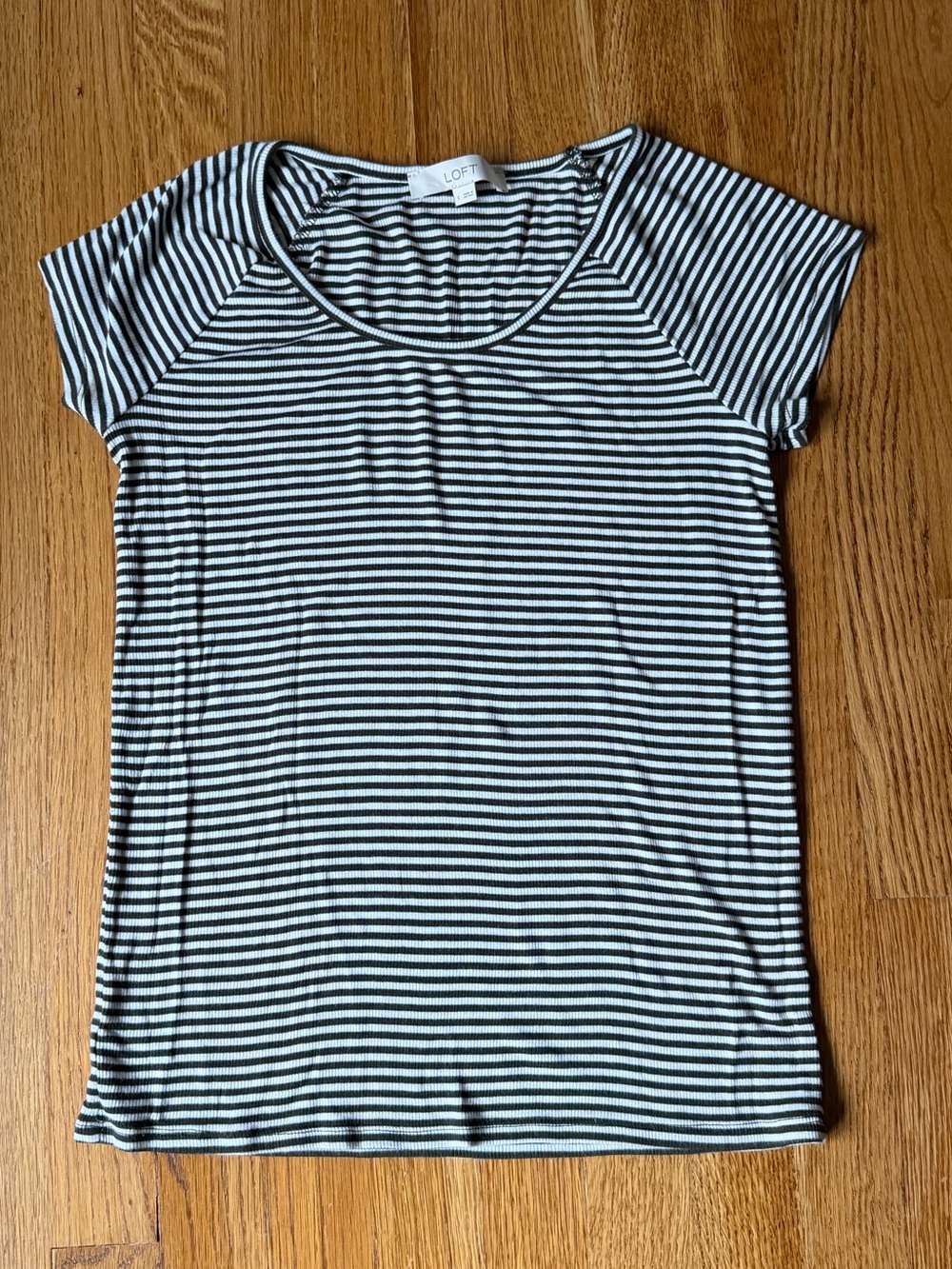 LOFT White and Olive Green Striped Short-Sleeve Ribbed Scoop Neck Tee, Small